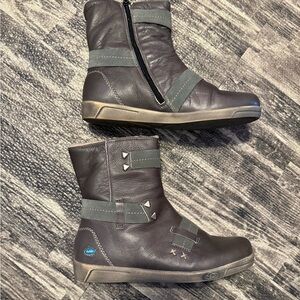 Women's Combat & Moto Boots - Brown